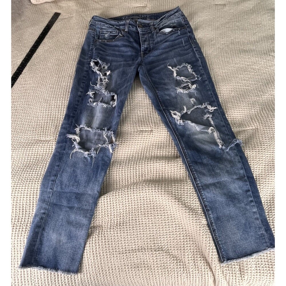 American Eagle Women's Ripped Tomgirl Blue Denim Jean Size 6 Waist 30" Stretch